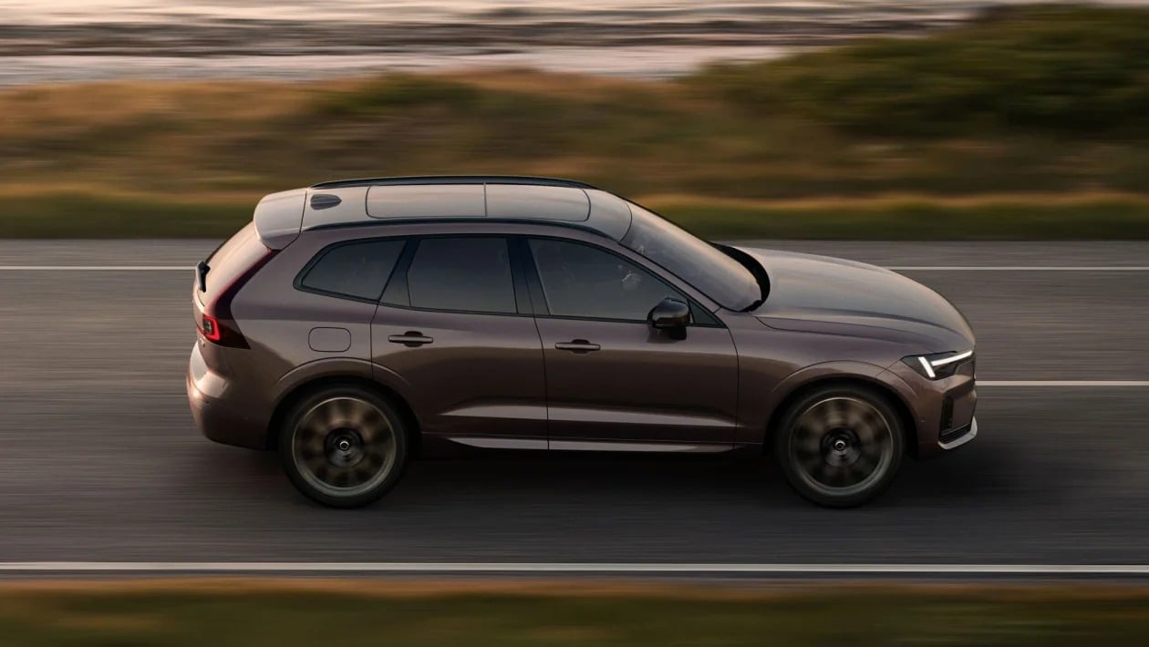 Νέο Volvo XC60 PHEV: Έως 200 χλμ. χωρίς να κάψει σταγόνα βενζίνης