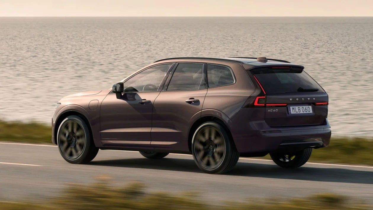 Νέο Volvo XC60 PHEV: Έως 200 χλμ. χωρίς να κάψει σταγόνα βενζίνης