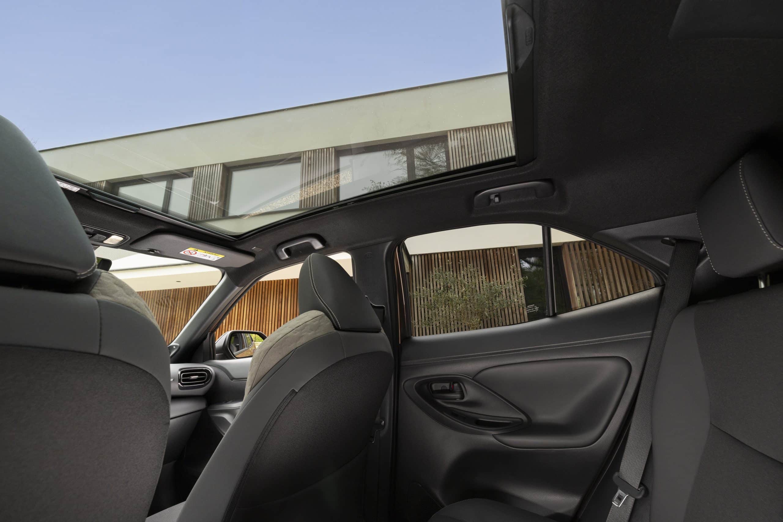 Νέο Yaris Cross: Το ευφυές και κορυφαίο σε πωλήσεις Full Hybrid Electric SUV
