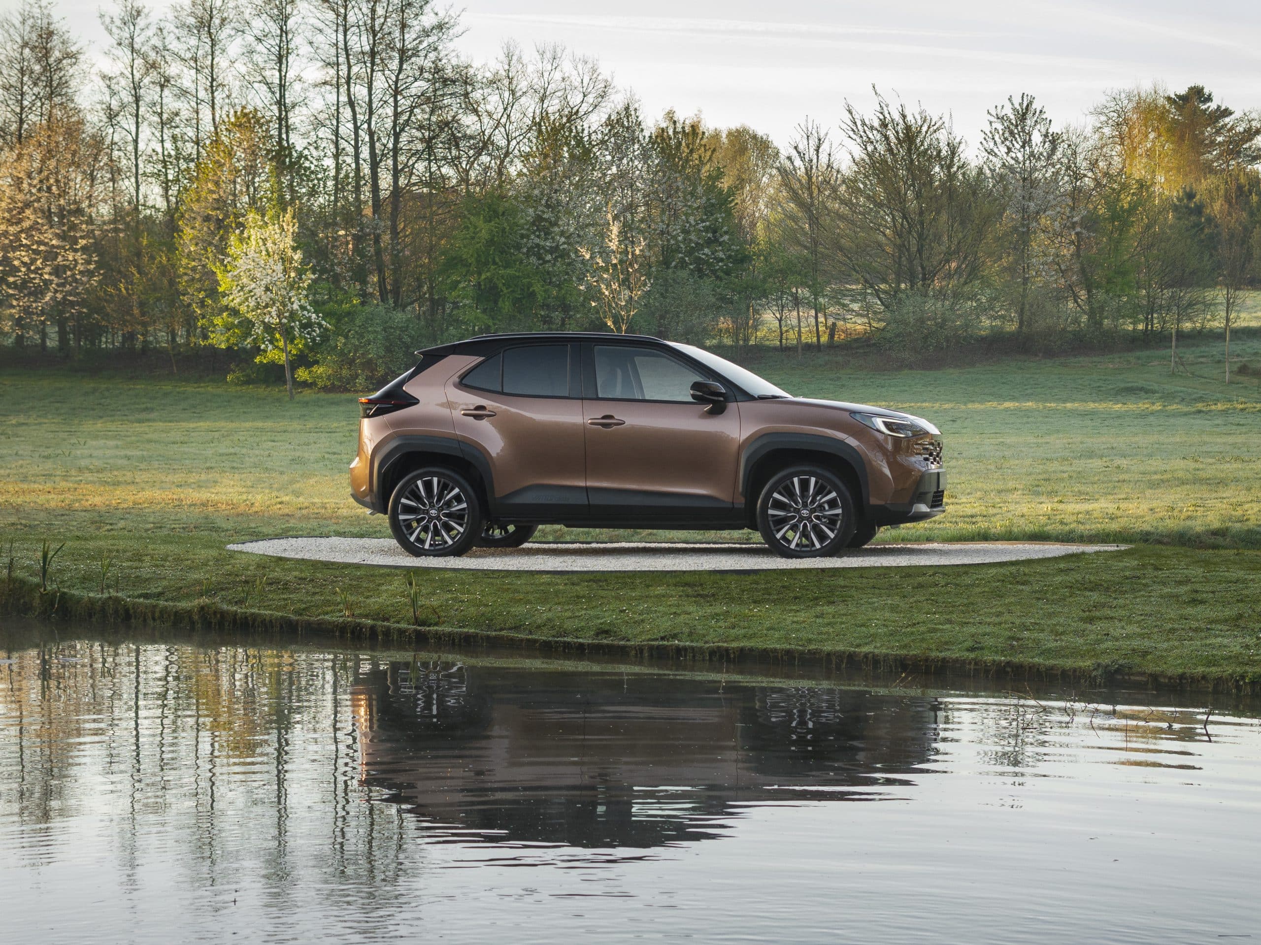 Νέο Yaris Cross: Το ευφυές και κορυφαίο σε πωλήσεις Full Hybrid Electric SUV