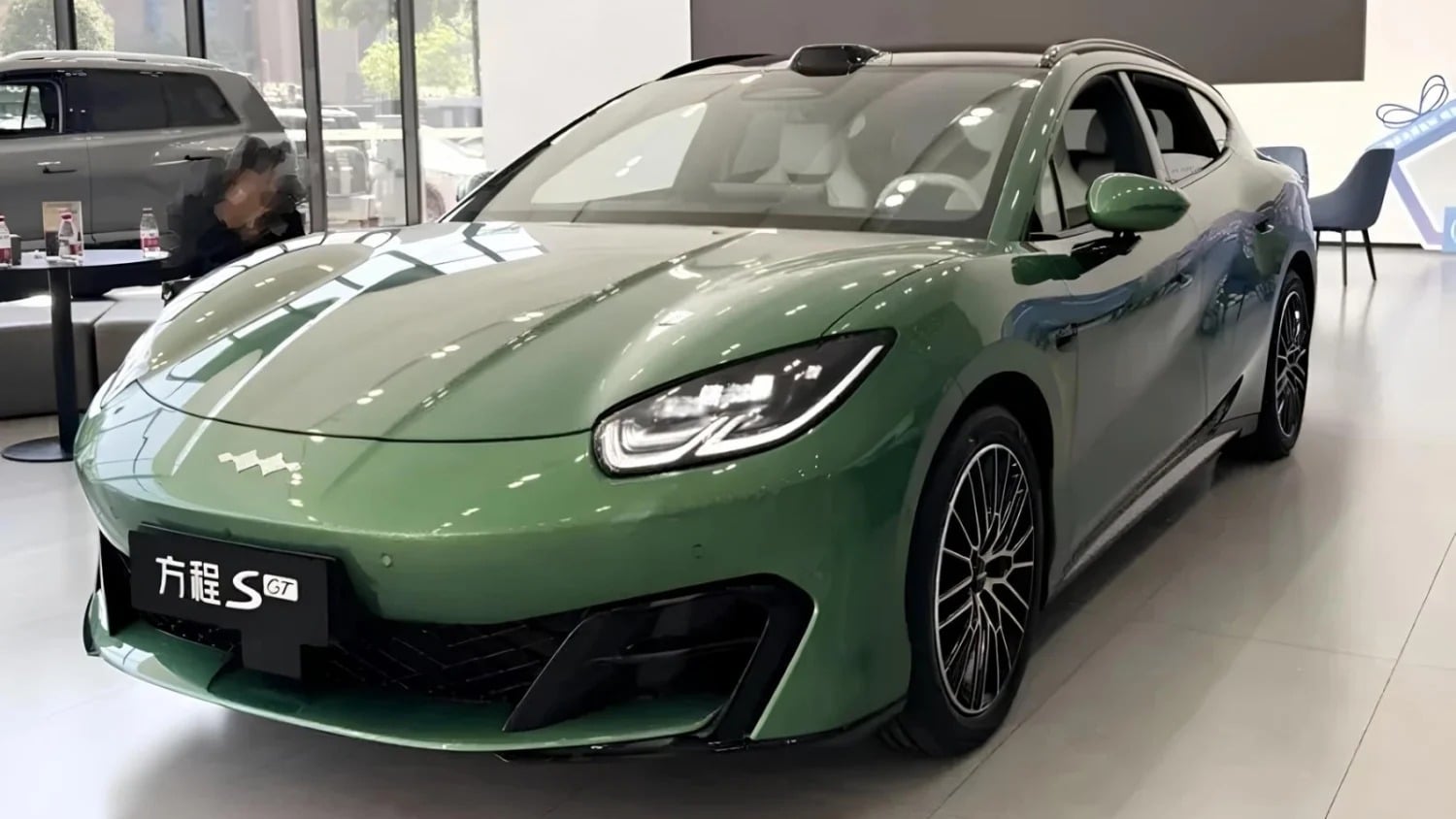 BYD Formula S GT: Ένα «καυτό» station wagon με φόρτιση 10%-97% σε μόλις 9'