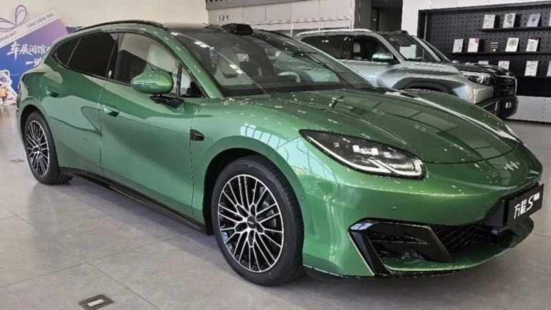BYD Formula S GT: Ένα «καυτό» station wagon με φόρτιση 10%-97% σε μόλις 9'  