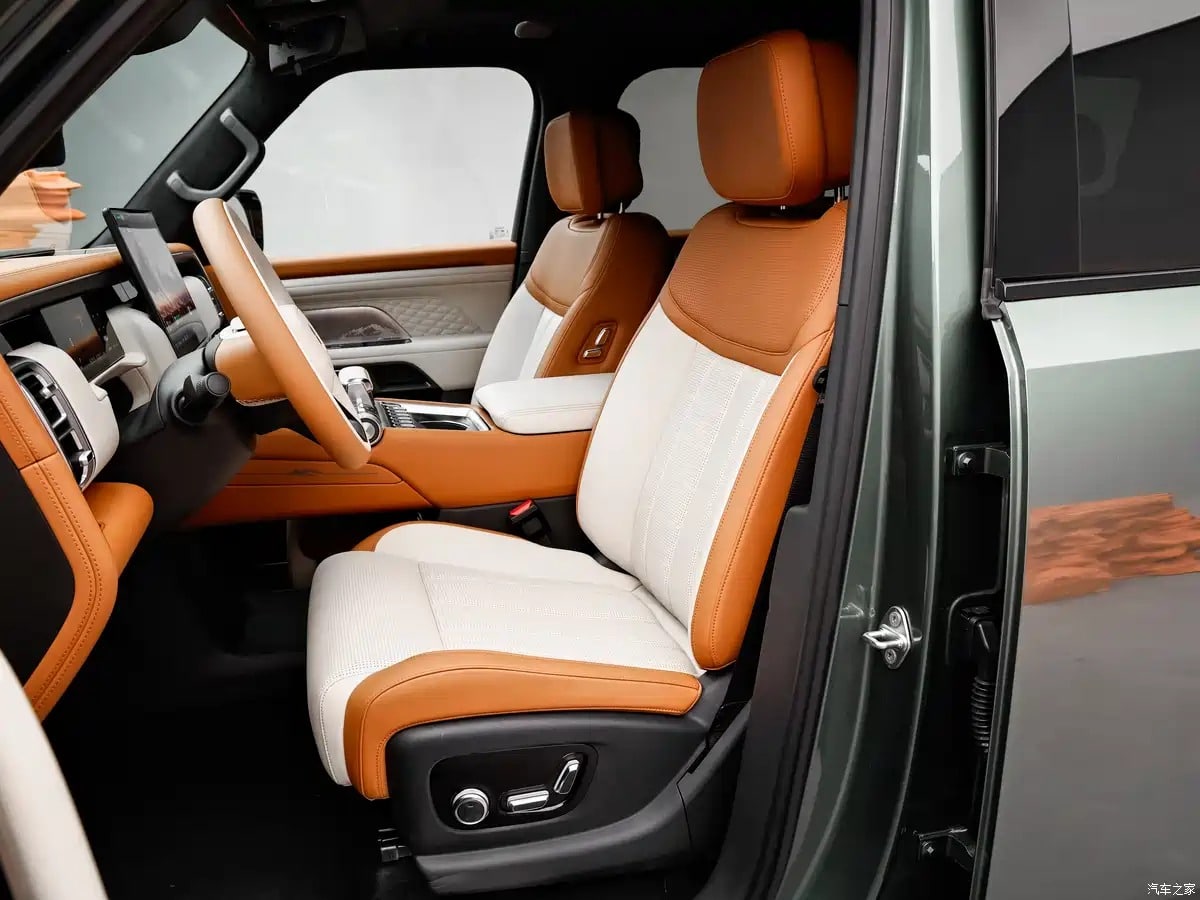 Geely Battleship 700 - 10.000 παραγγελίες σε 12 λεπτά και 1.128 PS για το SUV που... κολυμπάει