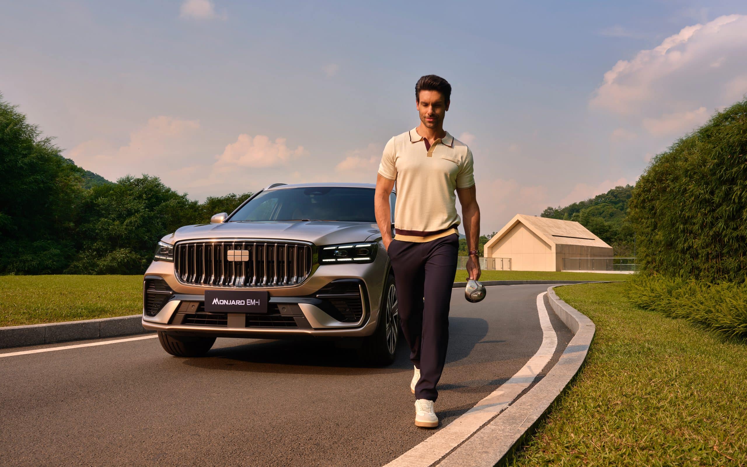 Το Geely Monjaro EM-i πραγματοποιεί την ευρωπαϊκή του πρεμιέρα στο Σαλόνι Αυτοκινήτου του Παρισιού
