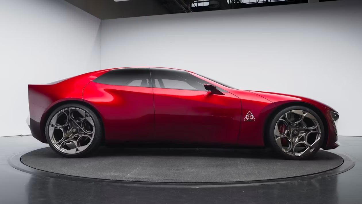 Η νέα Alfa Romeo Cuorerosso υποδηλώνει το τολμηρό μέλλον της μάρκας.
