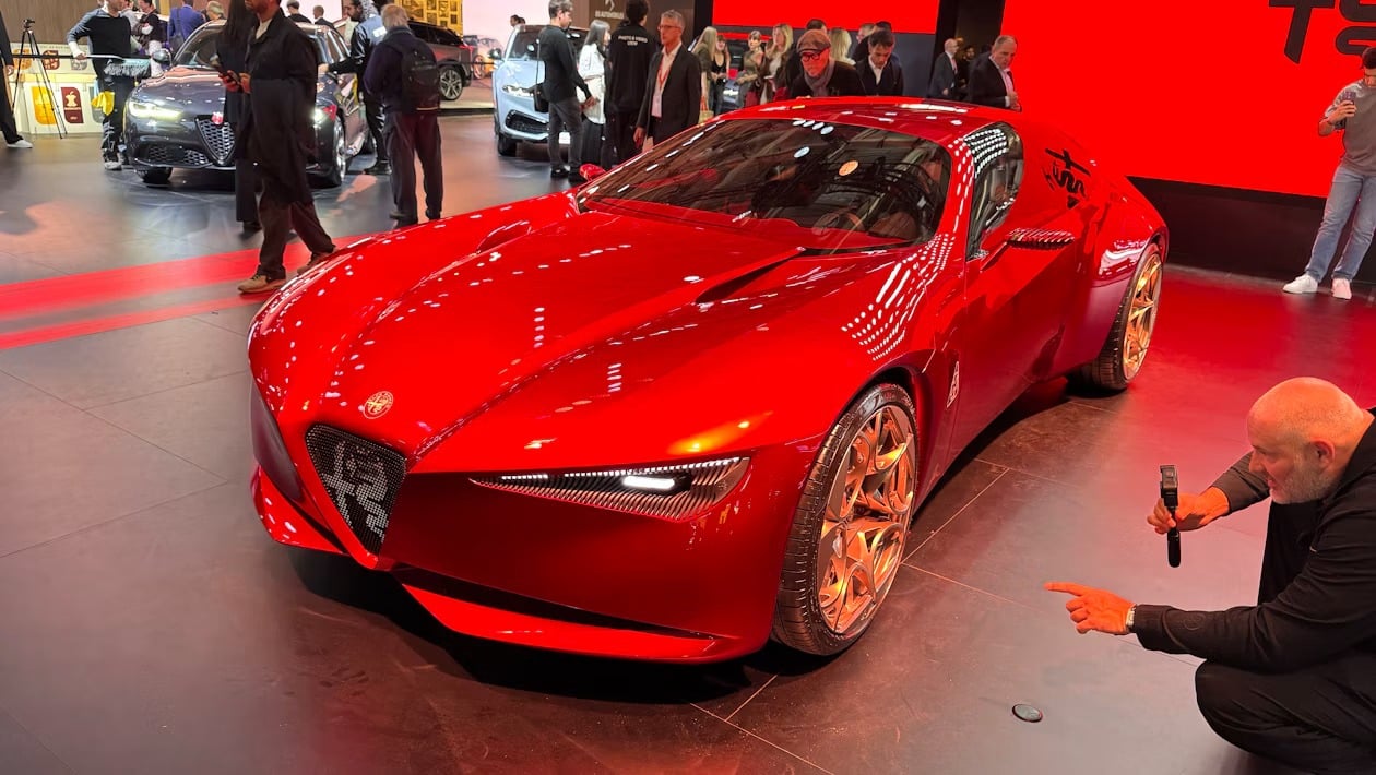 Η νέα Alfa Romeo Cuorerosso υποδηλώνει το τολμηρό μέλλον της μάρκας.