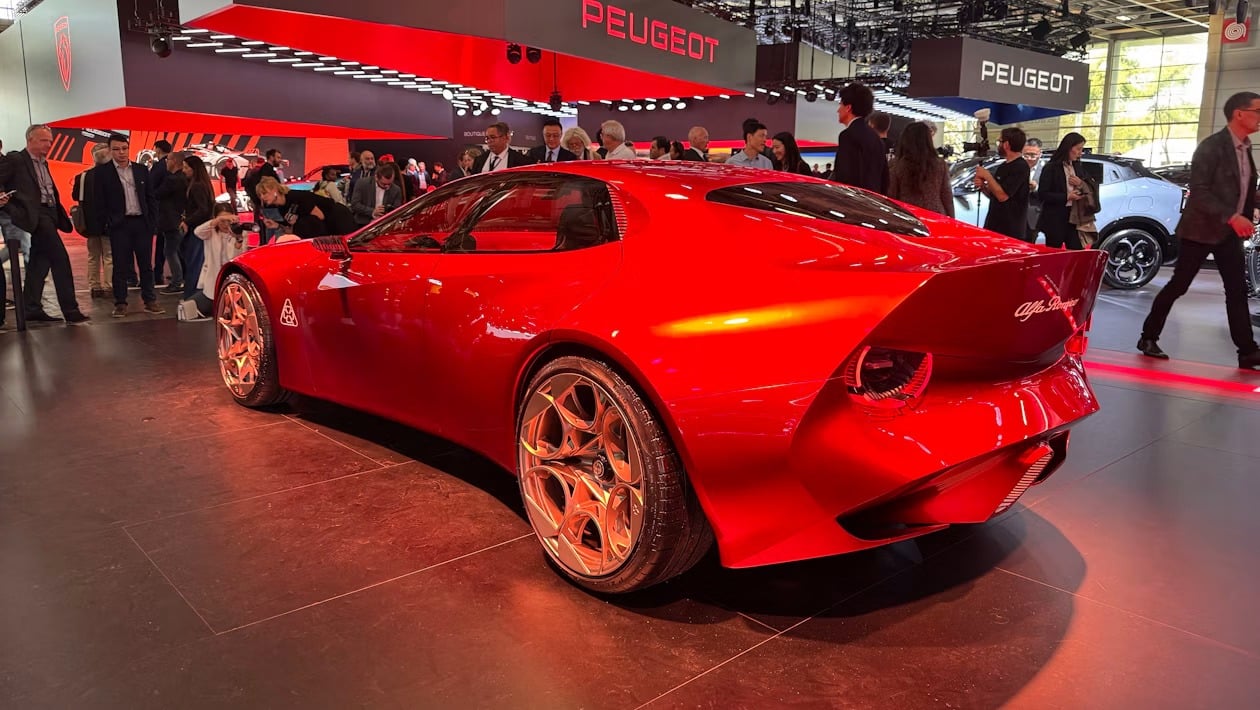 Η νέα Alfa Romeo Cuorerosso υποδηλώνει το τολμηρό μέλλον της μάρκας.