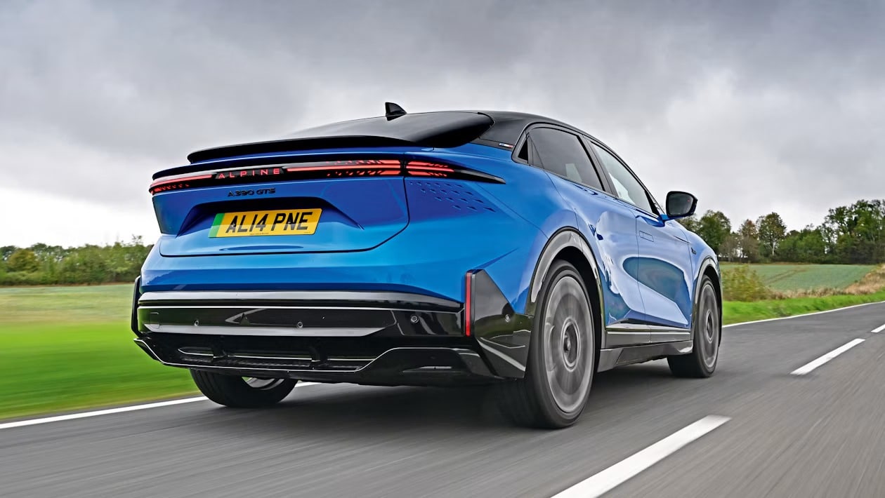 Porsche Macan vs Alpine A390: Tα πιο σπορ EV SUV έρχονται αντιμέτωπα
