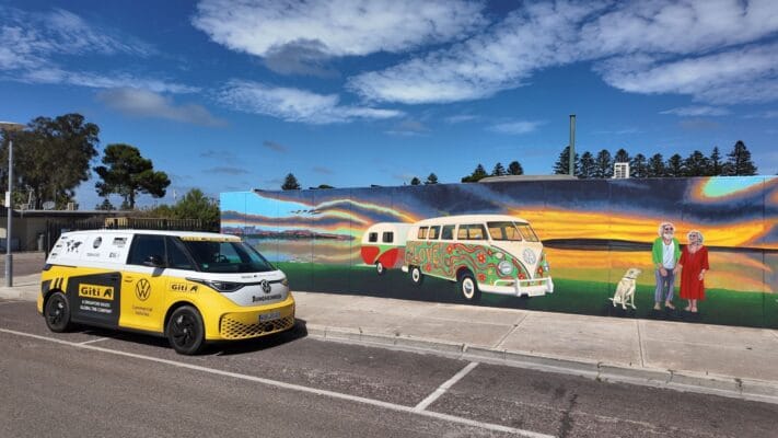 Volkswagen ID. Buzz: Ο γύρος του κόσμου με ρεκόρ Guinness και σχεδόν 100.000 Km 