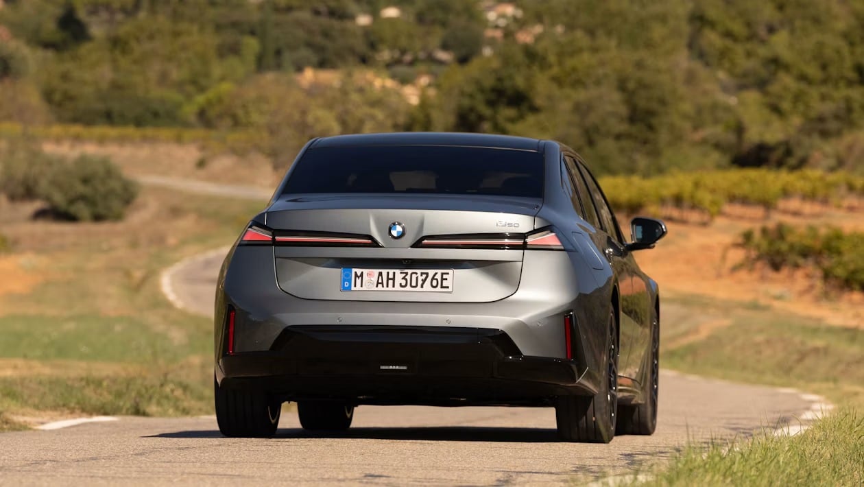 BMW i3: Αυτή η ηλεκτρική Σειρά 3 ξεπερνά τα 900 χιλιόμετρα!