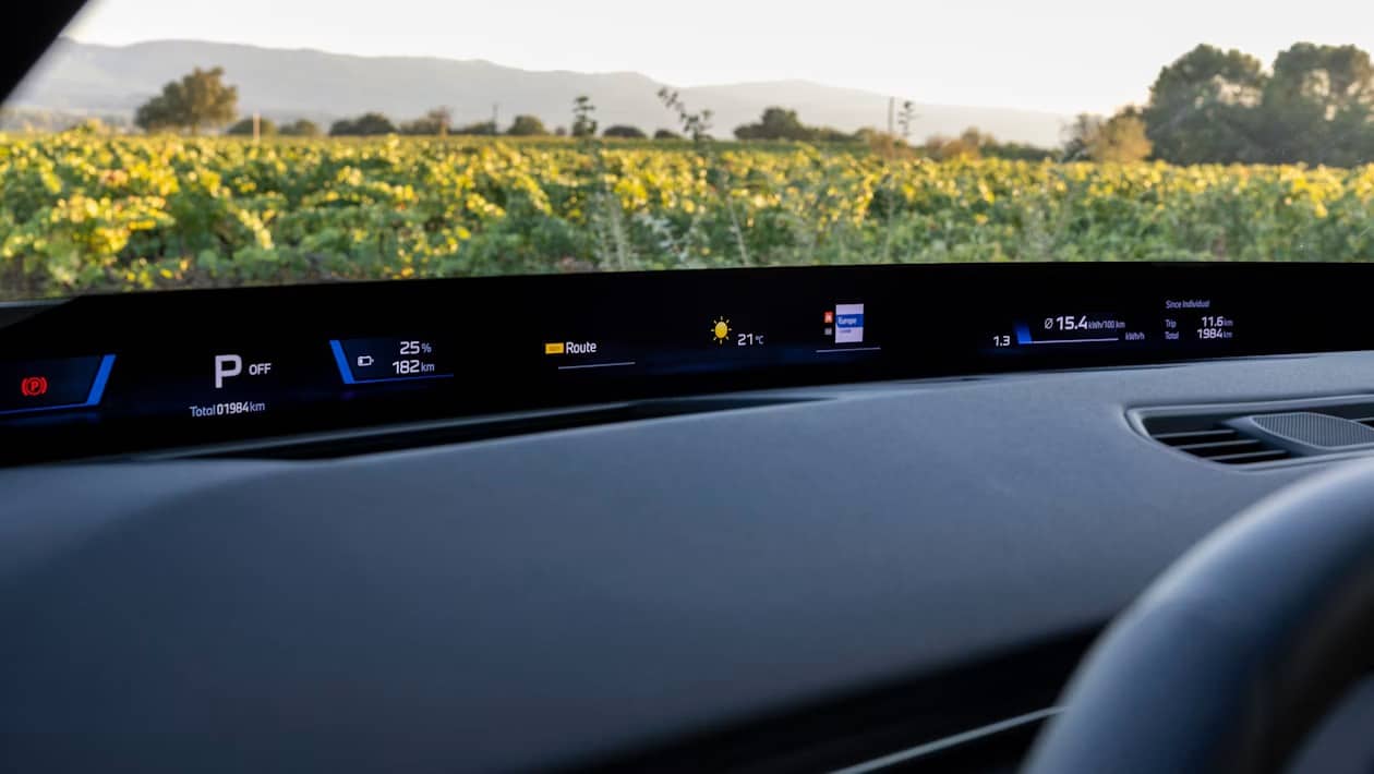 BMW i3: Αυτή η ηλεκτρική Σειρά 3 ξεπερνά τα 900 χιλιόμετρα!