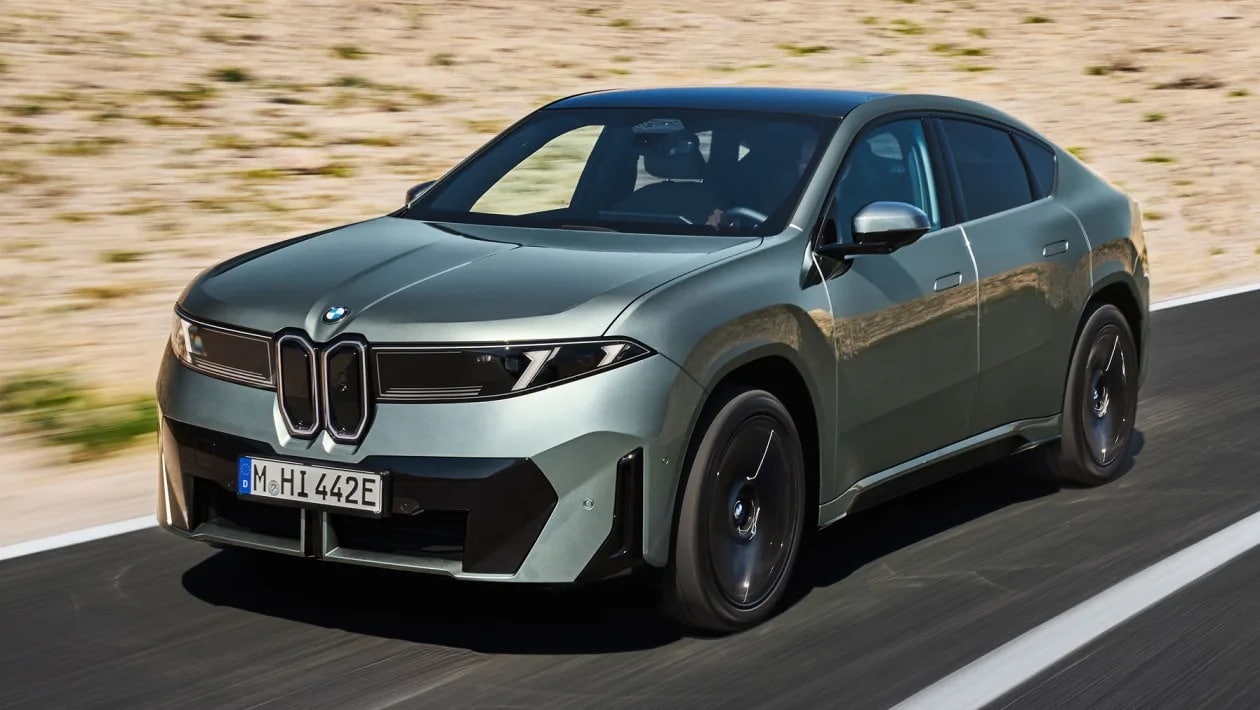 Η ολοκαίνουργια BMW iX4 φτάνει με 800 χλμ. και έως 604 ίππους