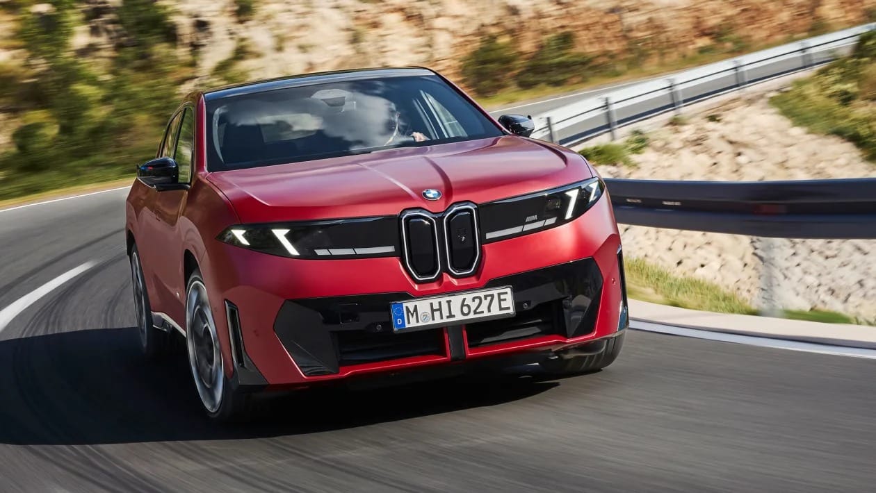 Η ολοκαίνουργια BMW iX4 φτάνει με 800 χλμ. και έως 604 ίππους