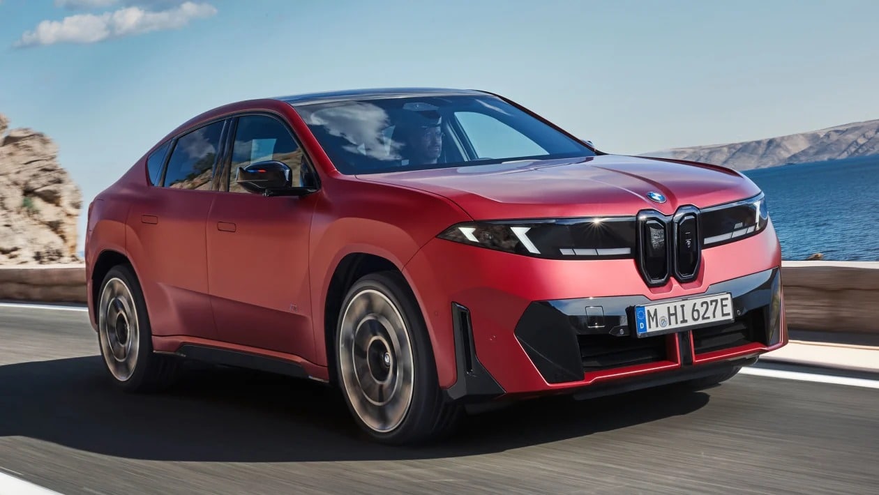 Η ολοκαίνουργια BMW iX4 φτάνει με 800 χλμ. και έως 604 ίππους