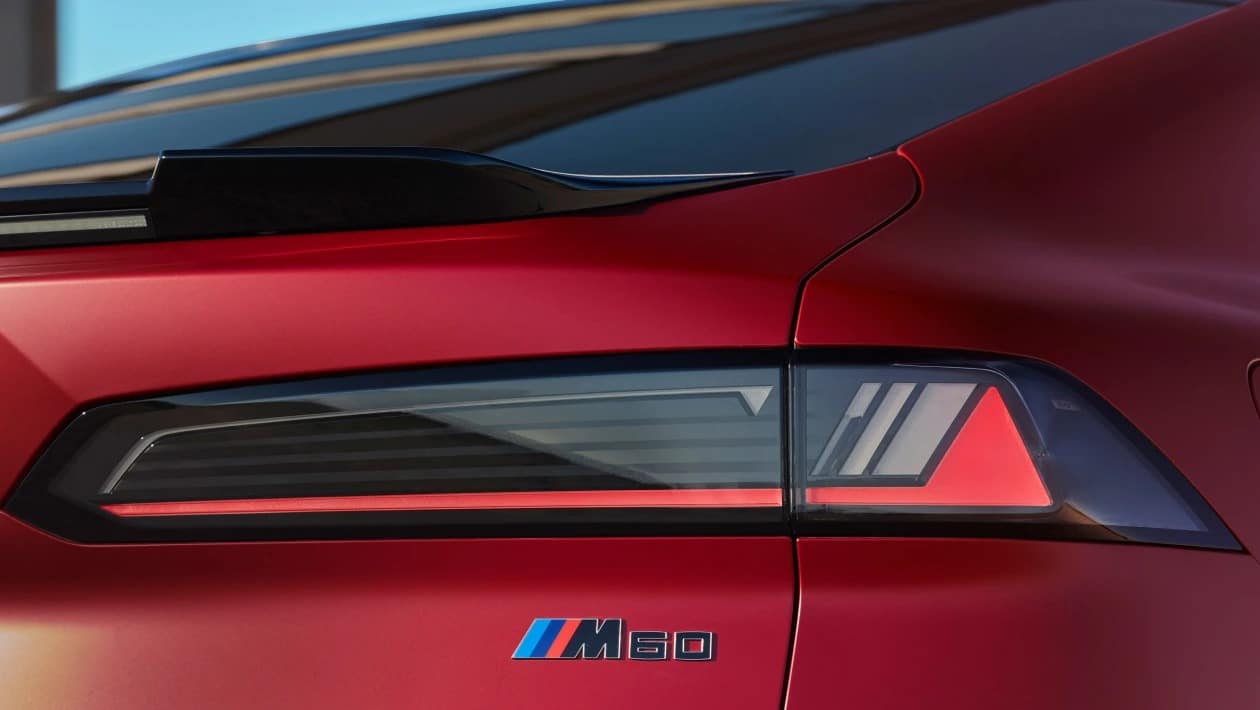 Η ολοκαίνουργια BMW iX4 φτάνει με 800 χλμ. και έως 604 ίππους
