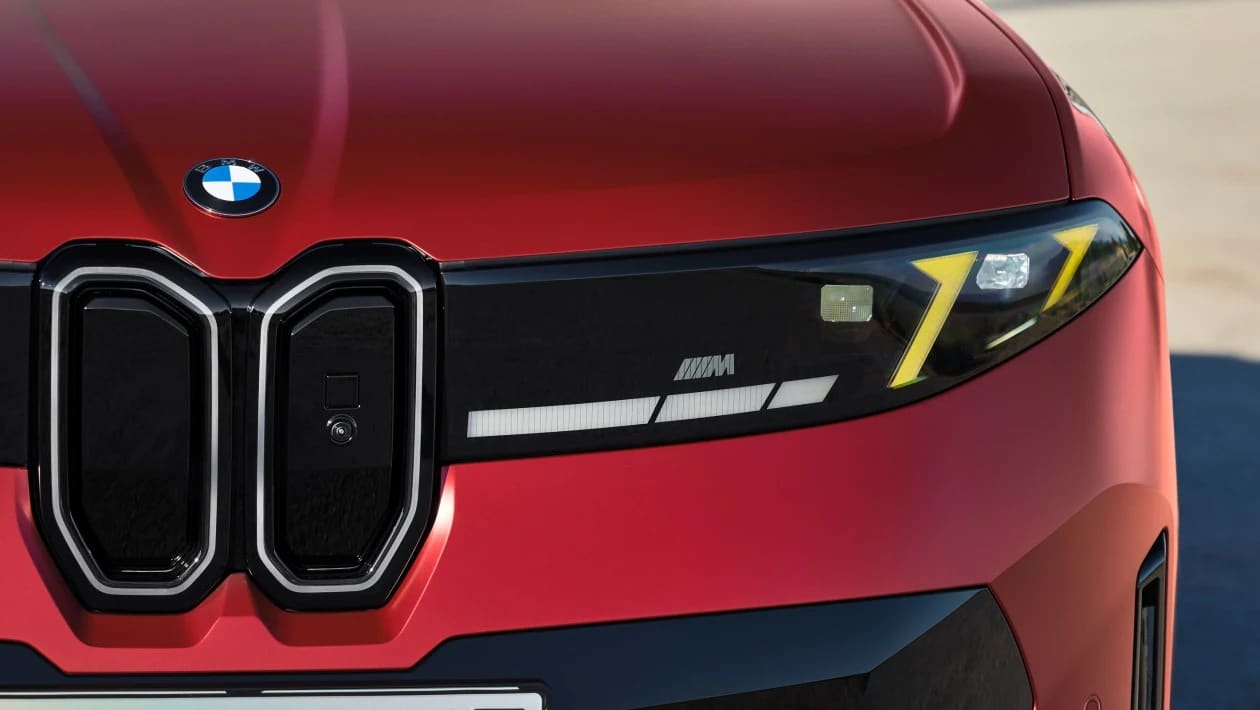 Η ολοκαίνουργια BMW iX4 φτάνει με 800 χλμ. και έως 604 ίππους