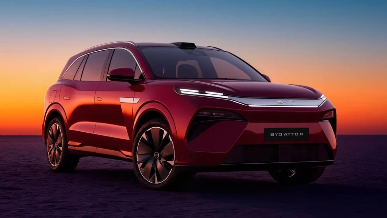 BYD Atto 8: Το γιγαντιαίο νέο 7θέσιο SUV, «ανάβει τα φώτα» σε Kia EV9 και Skoda Peaq