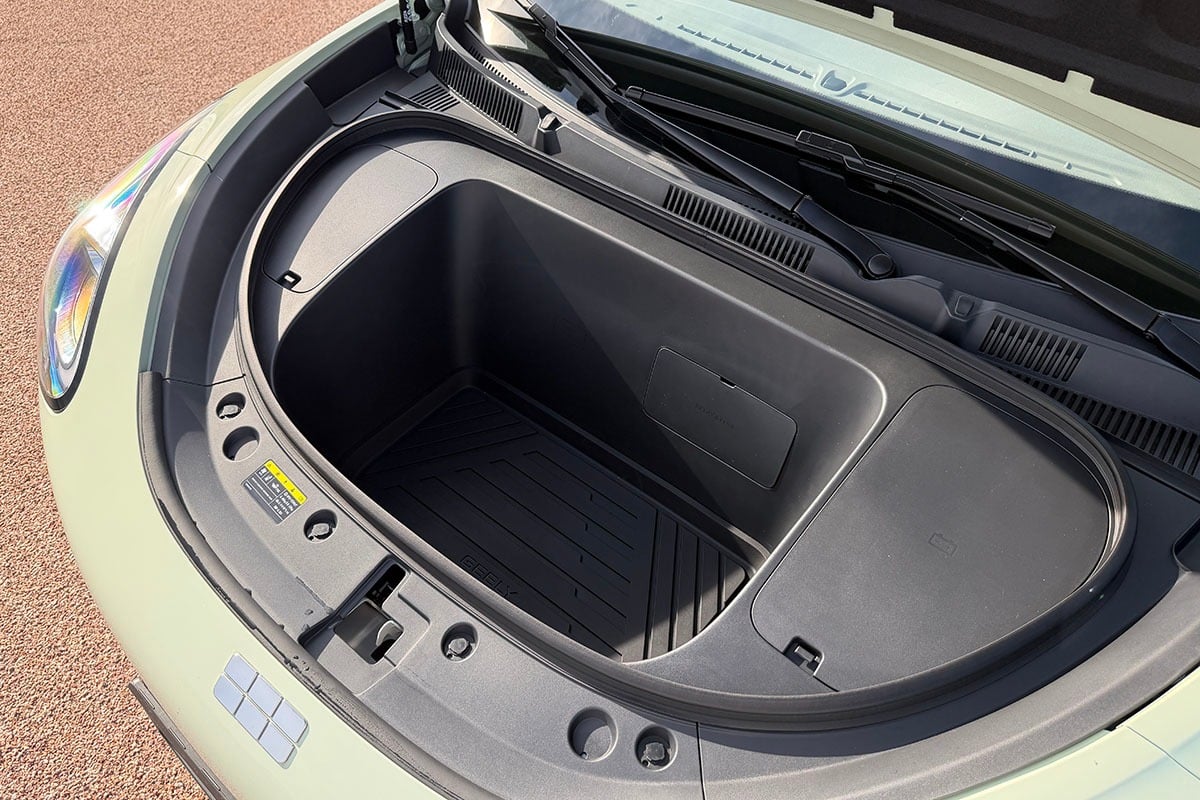 Geely E2: Πόσο καλός είναι ο Κινέζος αντίπαλος του Renault 5 E-Tech;