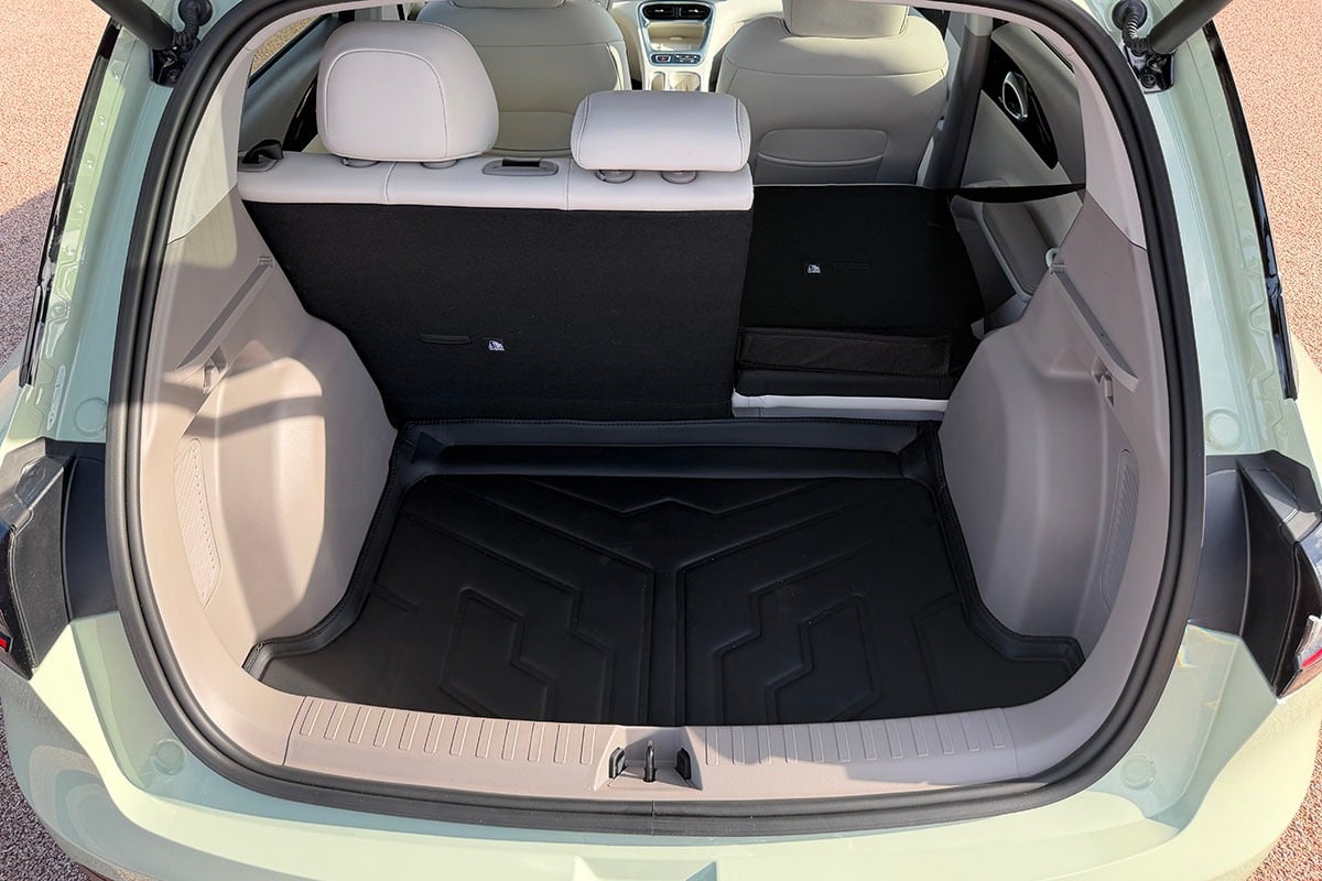 Geely E2: Πόσο καλός είναι ο Κινέζος αντίπαλος του Renault 5 E-Tech;