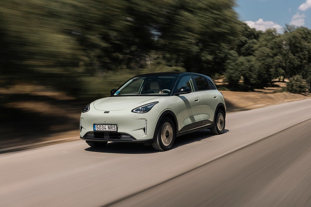 Geely E2: Πόσο καλός είναι ο Κινέζος αντίπαλος του Renault 5 E-Tech;