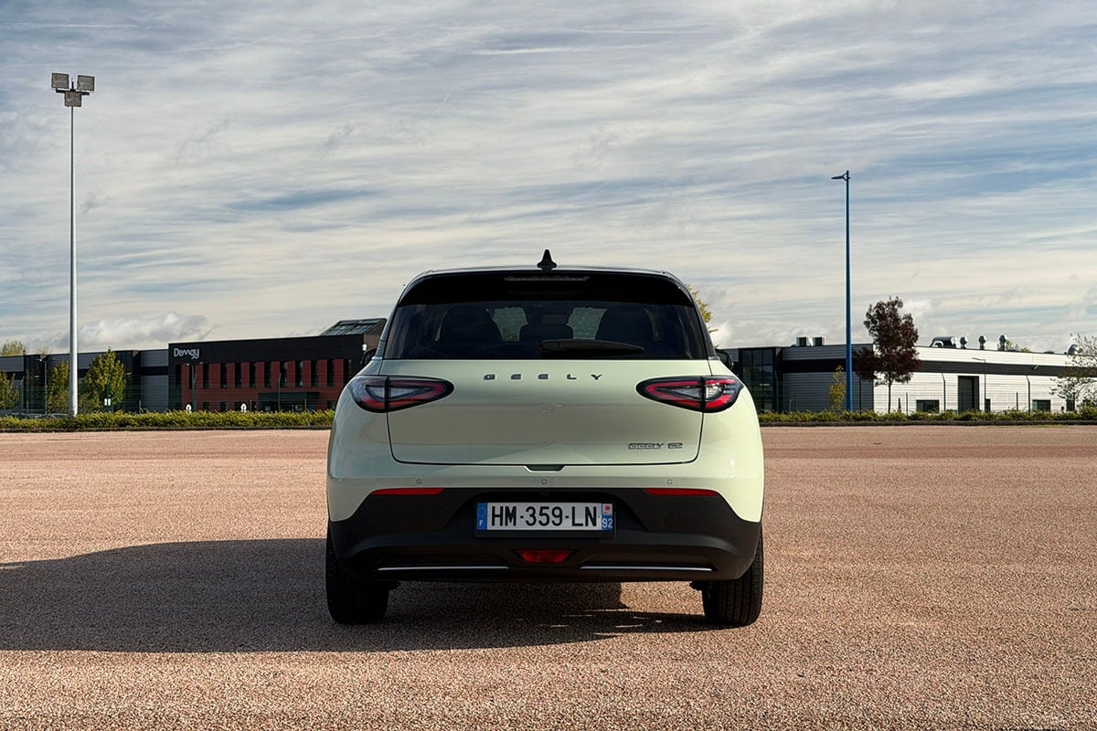 Geely E2: Πόσο καλός είναι ο Κινέζος αντίπαλος του Renault 5 E-Tech;
