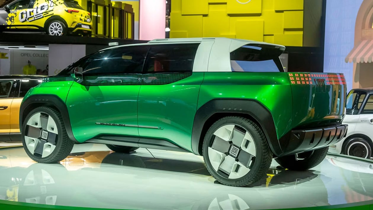 Fiat Multiplay: Το αυτοκίνητο που μεταμορφώνεται από επταθέσιο σε pick-up