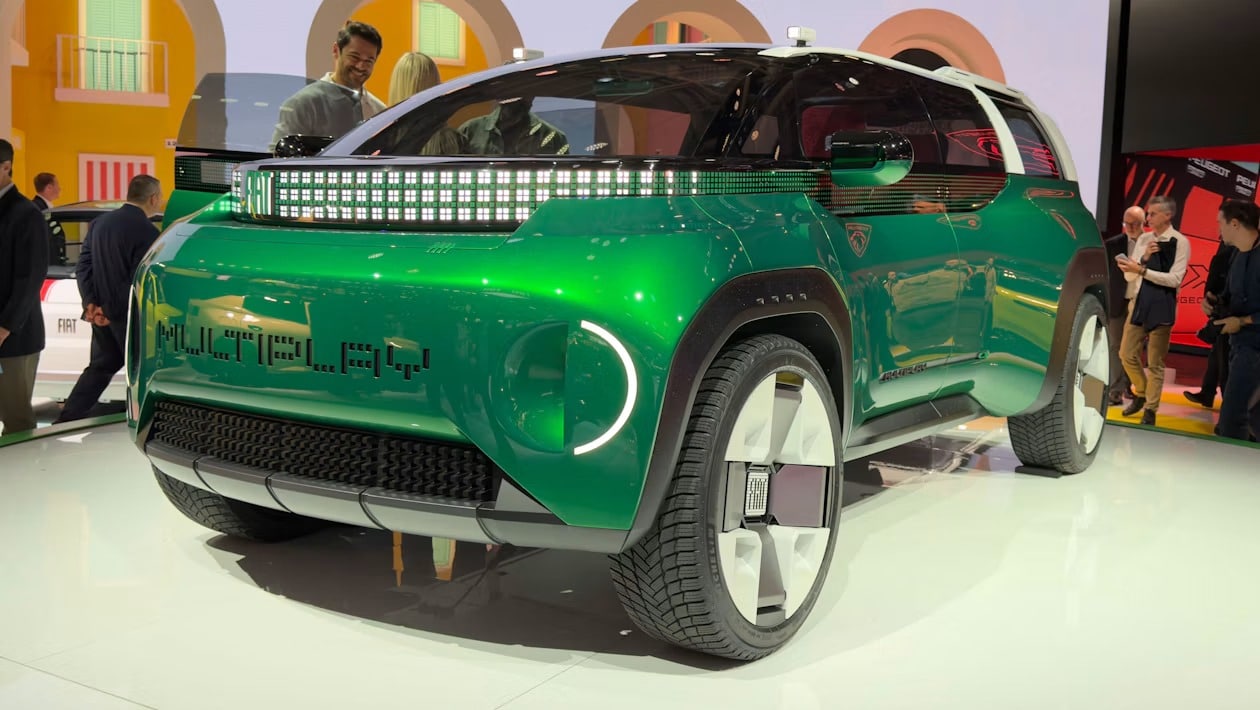 Fiat Multiplay: Το αυτοκίνητο που μεταμορφώνεται από επταθέσιο σε pick-up