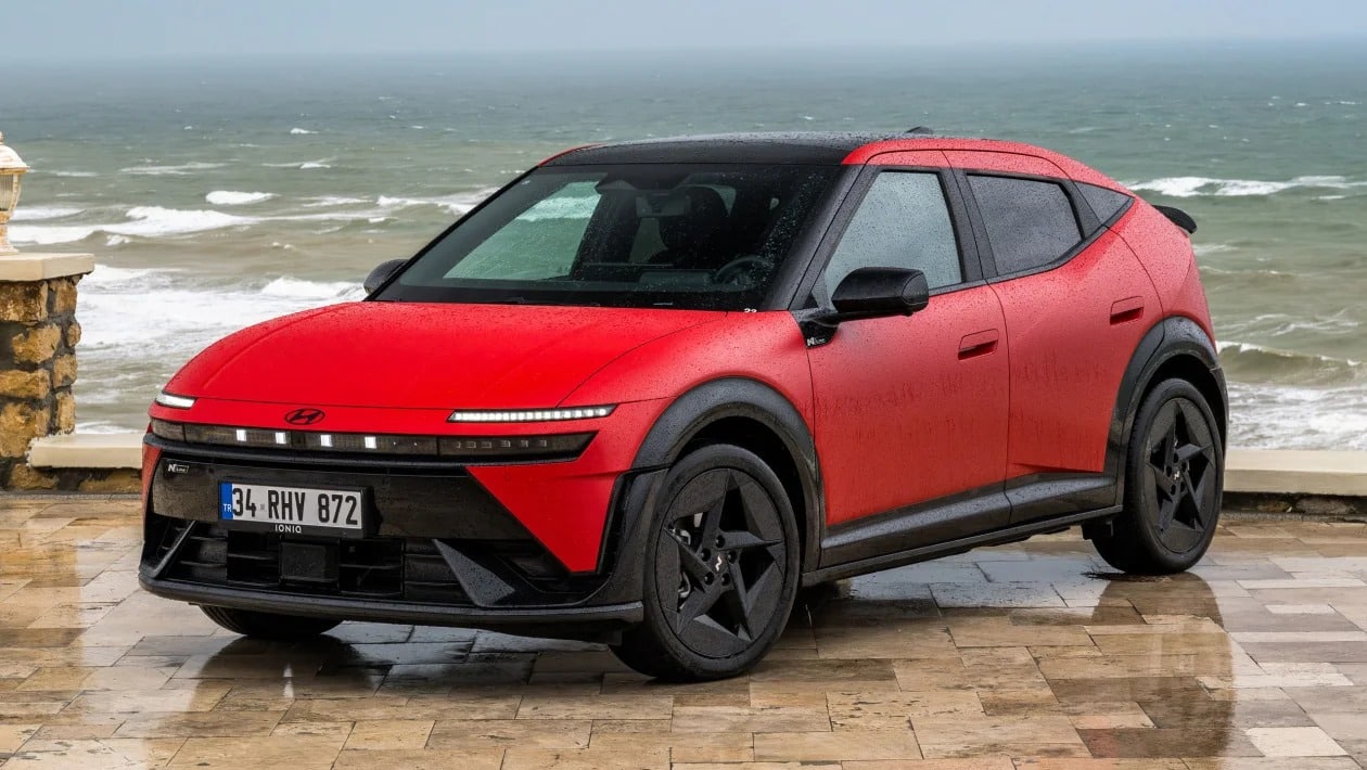 Hyundai Ioniq 3: Το νέο ηλεκτρικό που βάζει δύσκολα στο Renault 5