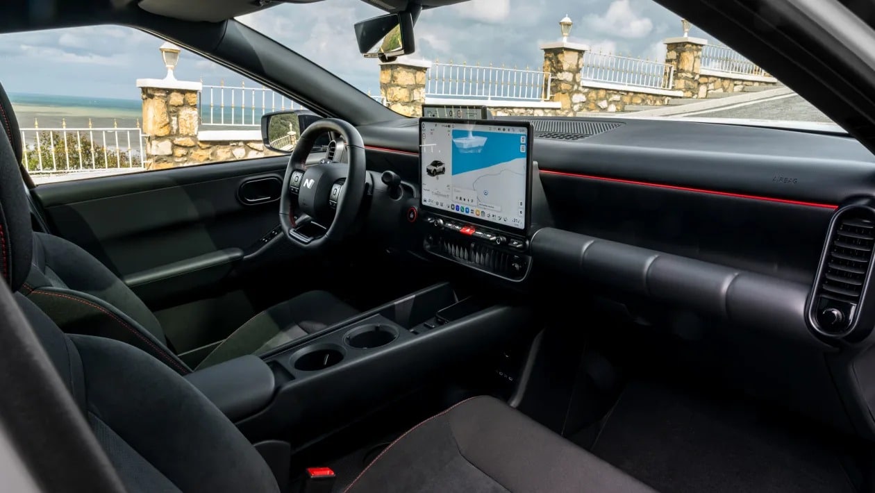 Hyundai Ioniq 3: Το νέο ηλεκτρικό που βάζει δύσκολα στο Renault 5