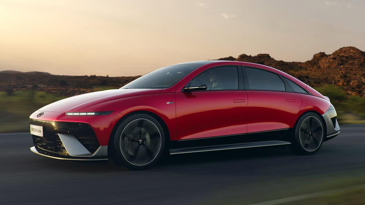 Νέο Hyundai Ioniq 6: Το ηλεκτρικό που θέλει να κλέψει τους πελάτες της Tesla