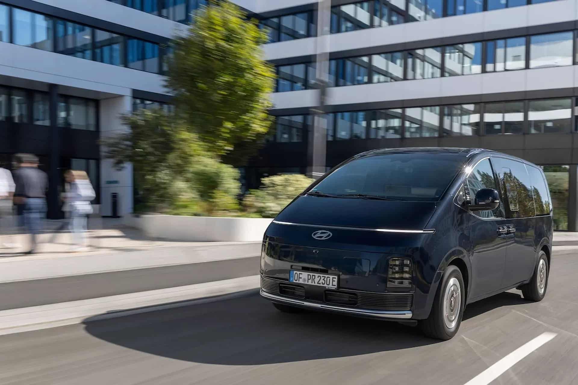 Hyundai Staria Electric: Το premium ηλεκτρικό βαν με 430 χλμ και φόρτιση σε 20'