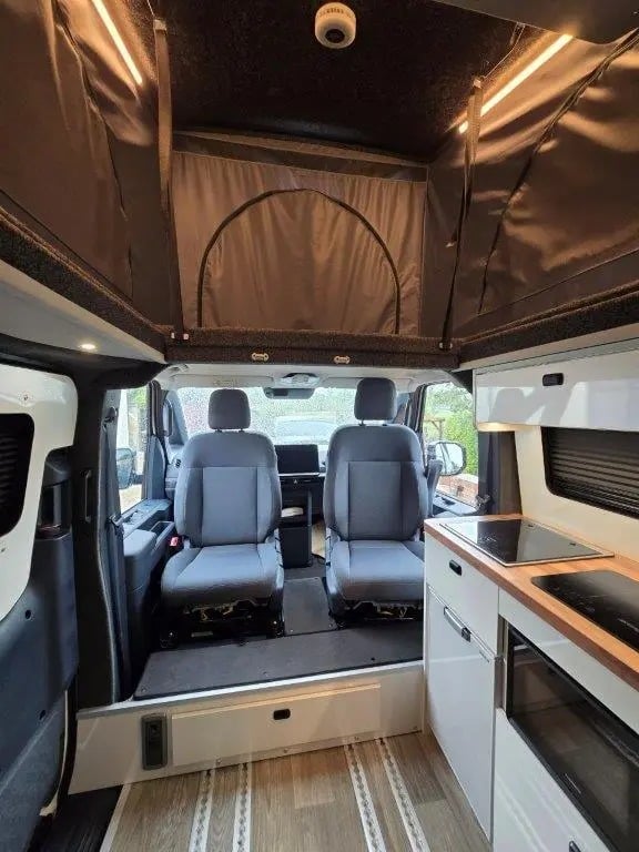 Kia PV5 i-Camper: Το ηλεκτρικό αυτοκινούμενο τροχόσπιτο με 2 διπλά κρεβάτια