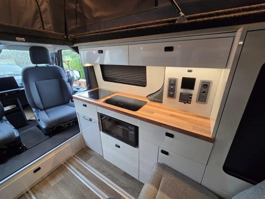 Kia PV5 i-Camper: Το ηλεκτρικό αυτοκινούμενο τροχόσπιτο με 2 διπλά κρεβάτια