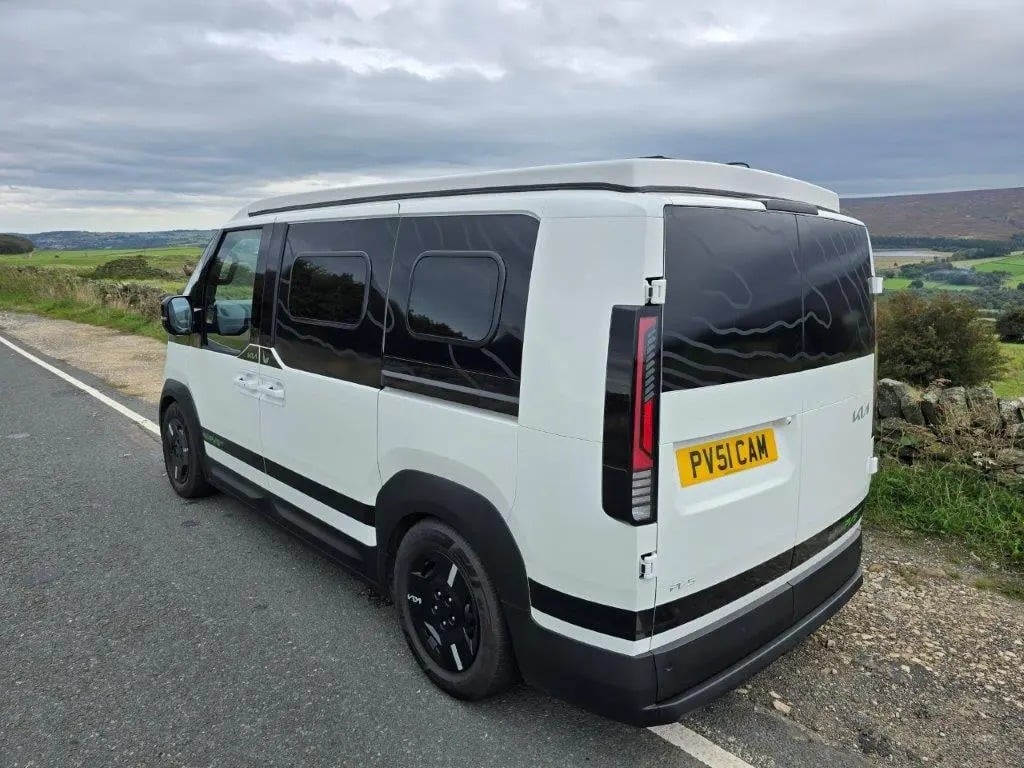 Kia PV5 i-Camper: Το ηλεκτρικό αυτοκινούμενο τροχόσπιτο με 2 διπλά κρεβάτια