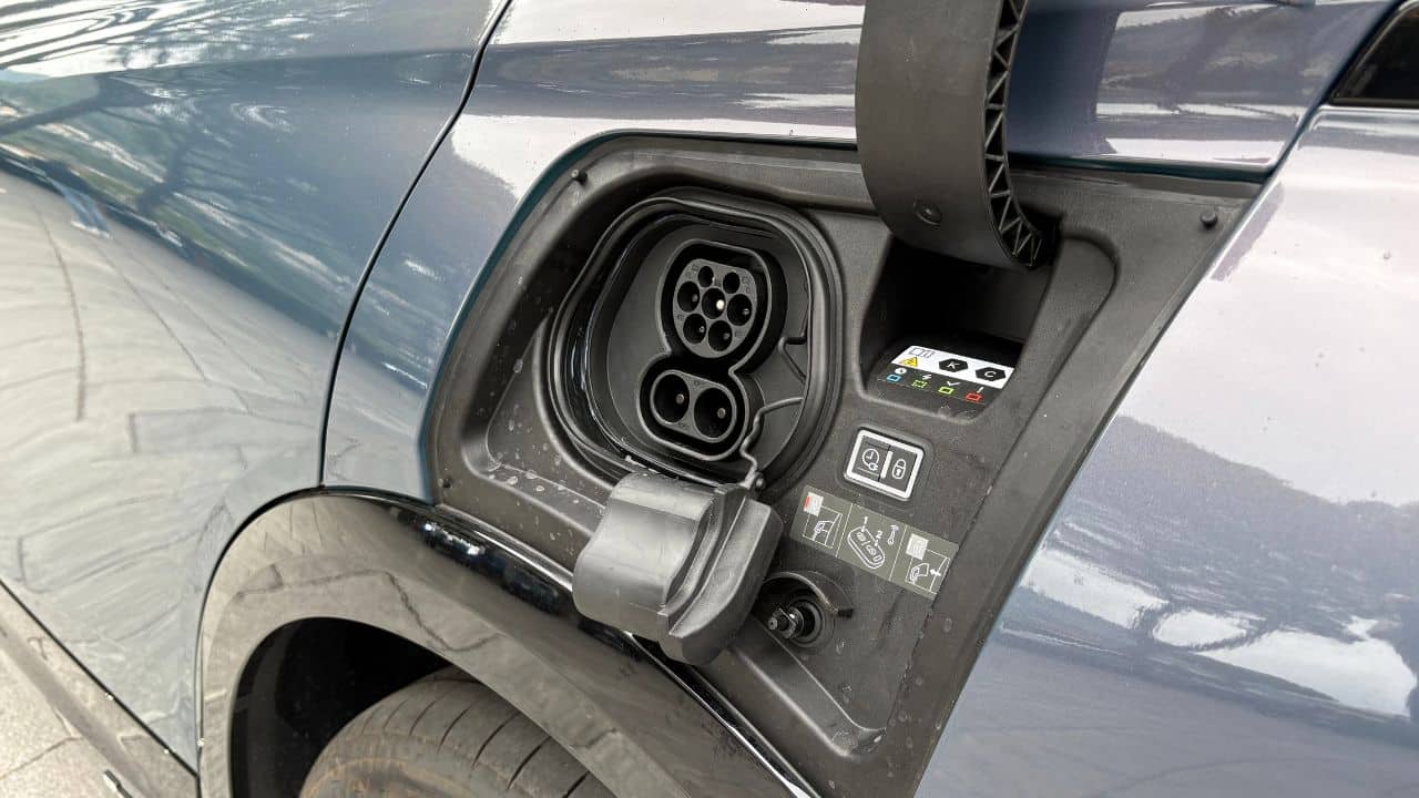 Lancia Gamma HF Integrale: Το ιταλικό ηλεκτρικό SUV που πετάει το γάντι στο Tesla Model Y