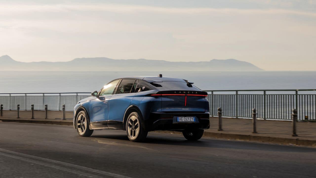 Lancia Gamma HF Integrale: Το ιταλικό ηλεκτρικό SUV που πετάει το γάντι στο Tesla Model Y