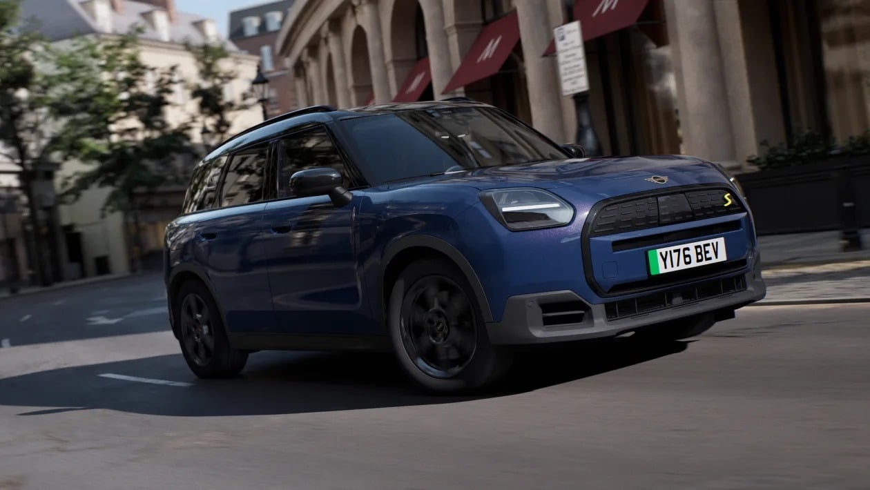 MINI Countryman SE Midnight Edition: Περισσότερη δύναμη και εξοπλισμός 