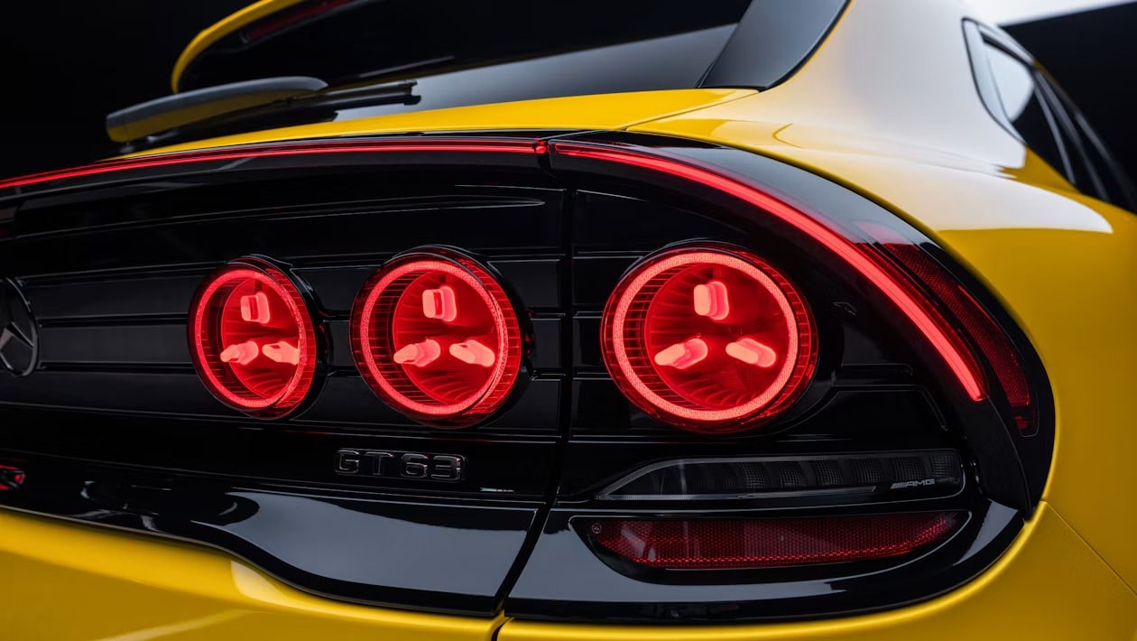 Νέο SUV Mercedes-AMG GT: Ο χειρότερος εφιάλτης της Porsche Cayenne είναι εδώ