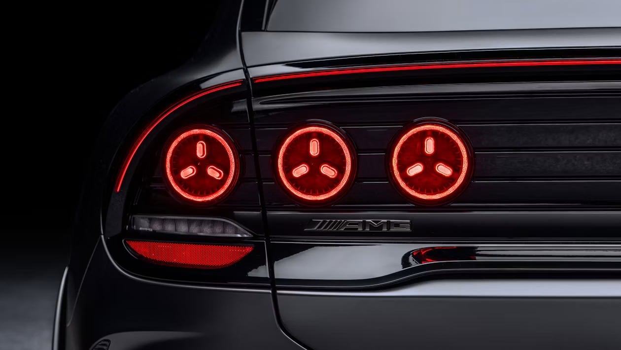 Νέο SUV Mercedes-AMG GT: Ο χειρότερος εφιάλτης της Porsche Cayenne είναι εδώ
