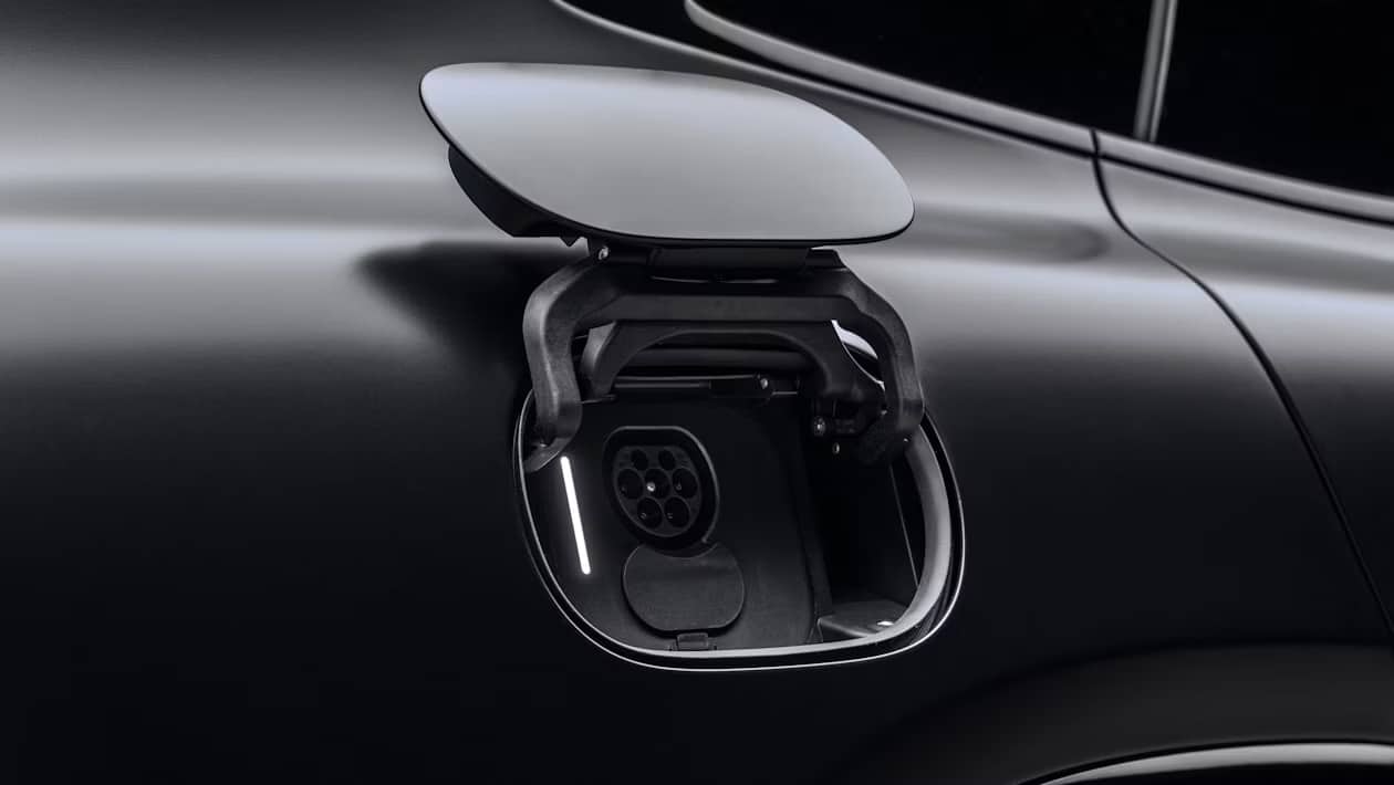 Νέο SUV Mercedes-AMG GT: Ο χειρότερος εφιάλτης της Porsche Cayenne είναι εδώ