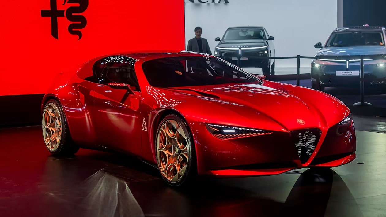 Η νέα Alfa Romeo Cuorerosso υποδηλώνει το τολμηρό μέλλον της μάρκας.