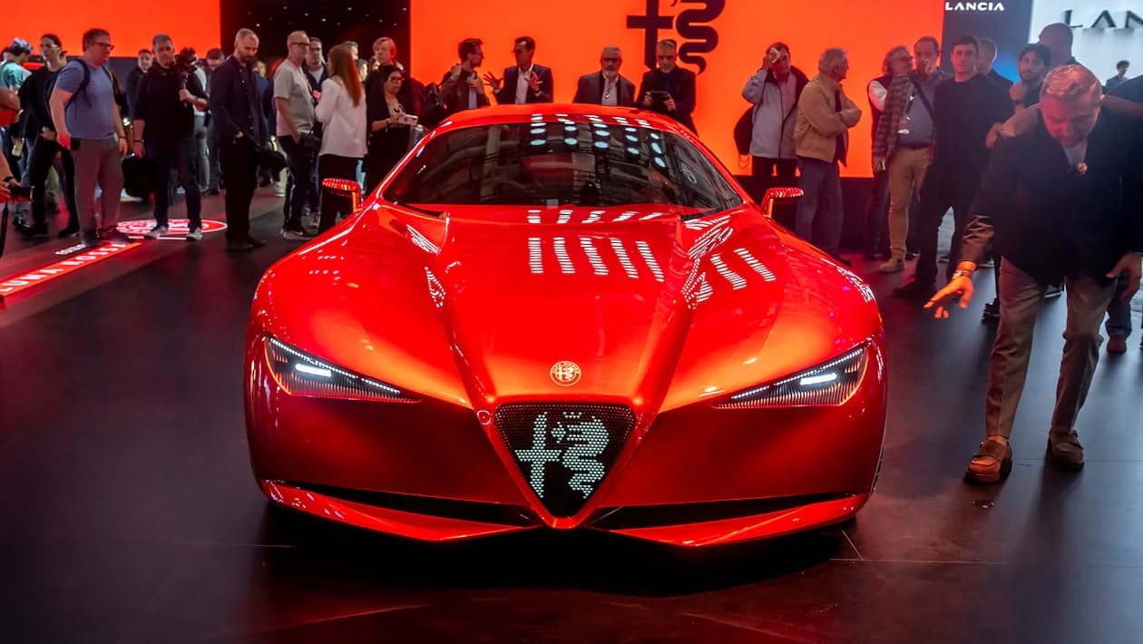 Η νέα Alfa Romeo Cuorerosso υποδηλώνει το τολμηρό μέλλον της μάρκας.