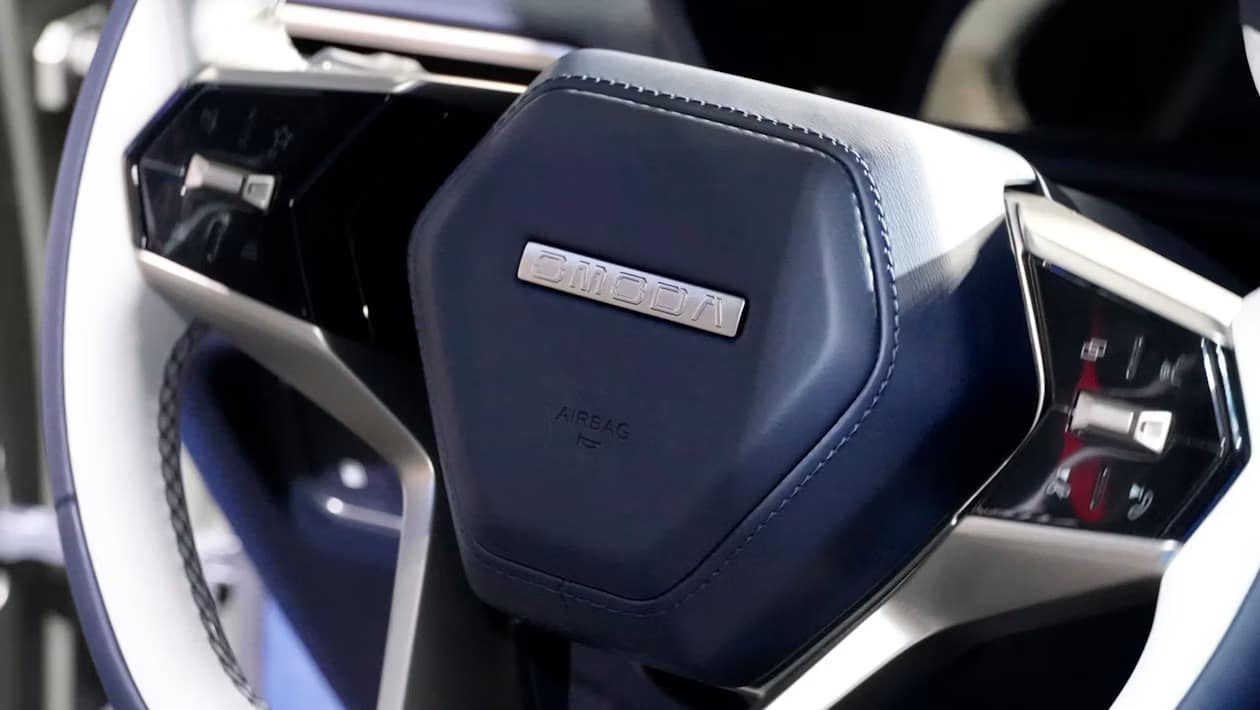 Το νέο Omoda X αποκτά εμφάνιση 4x4 και εσωτερικό εμπνευσμένο από Lamborghini