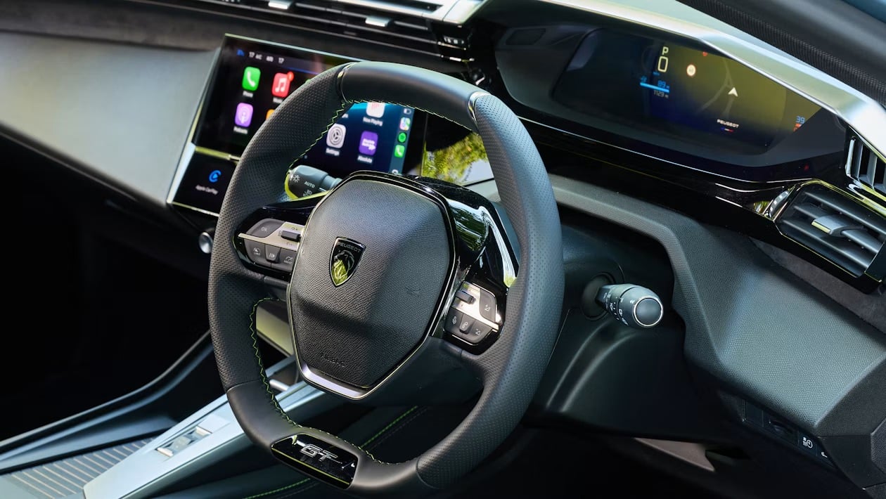 Peugeot E-308: Αυτονομία 462 χλμ. και 156 PS για το ανανεωμένο ηλεκτρικό