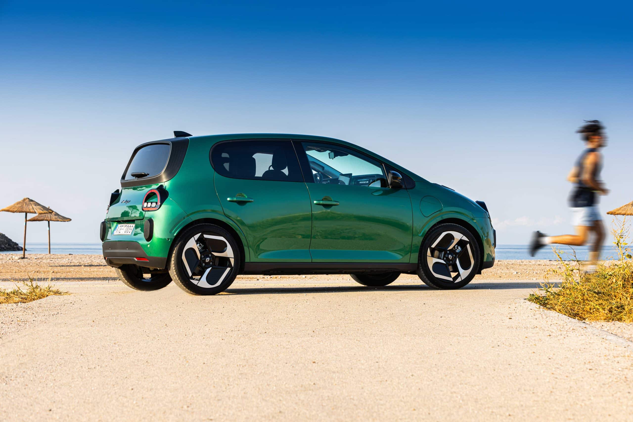 Το Renault Twingo E-Tech electric στην τελική φάση του θεσμού «Αυτοκίνητο της Χρονιάς 2027»