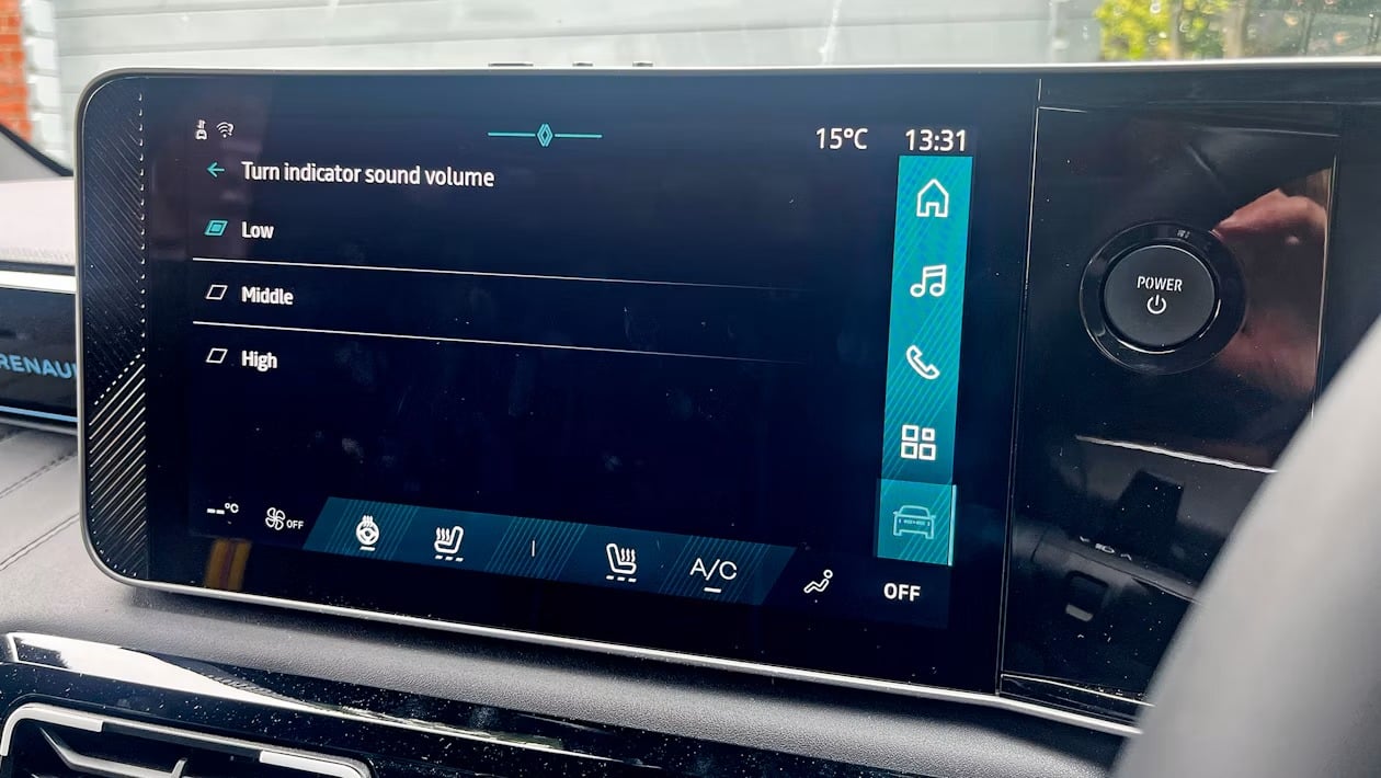 Renault 4 E-Tech: Τα δυνατά σημεία και οι μικρές αδυναμίες του ηλεκτρικού SUV μετά από αρκετά χιλιόμετρα