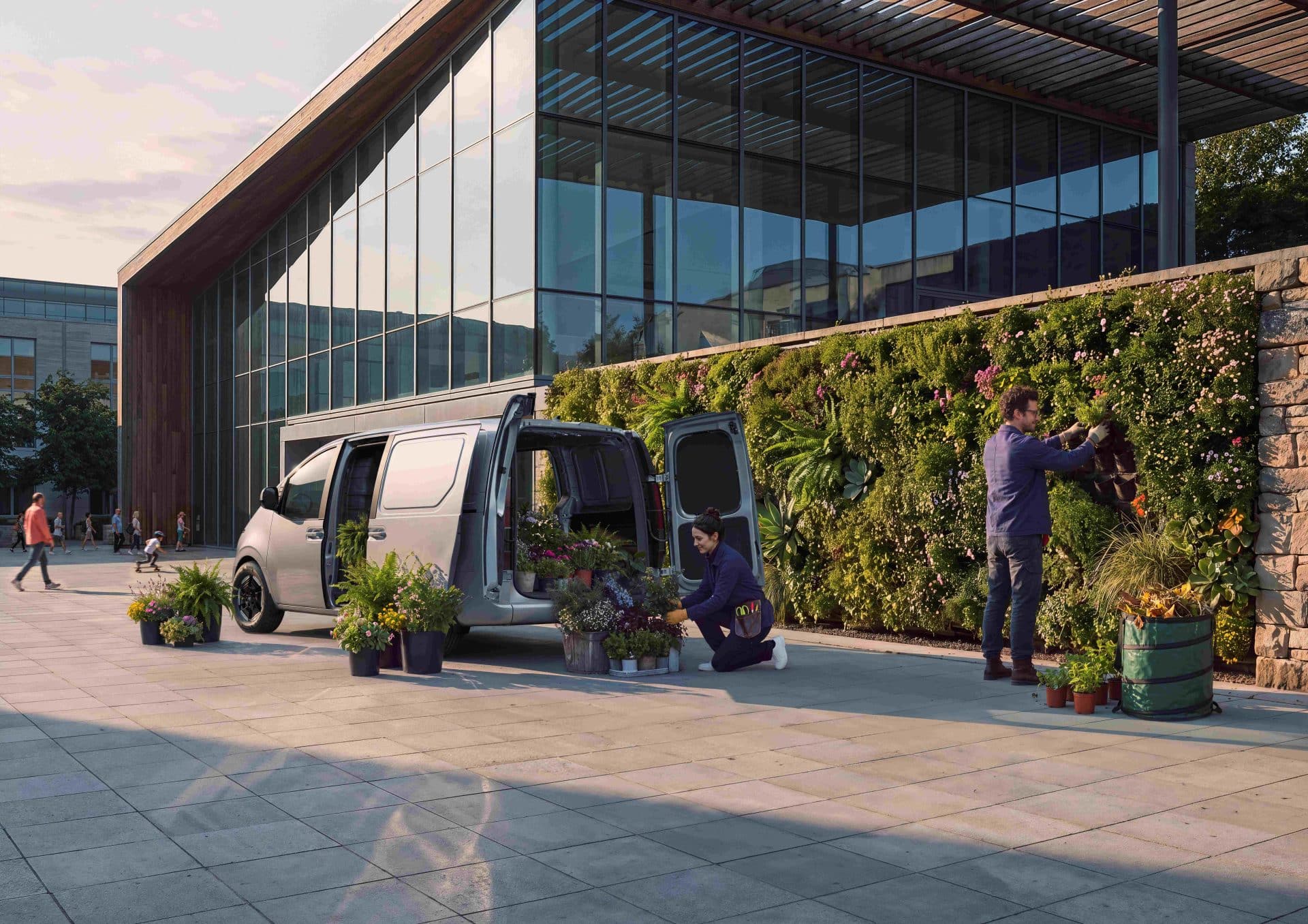 Νέο Hyundai STARIA Electric Cargo Van: Η ηλεκτροκίνηση σχεδιασμένη για την επαγγελματική χρήση