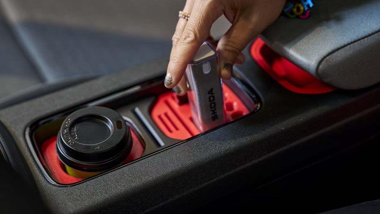Η Skoda λανσάρει λειτουργίες «Simply Clever» για τρισδιάστατη εκτύπωση στο σπίτι