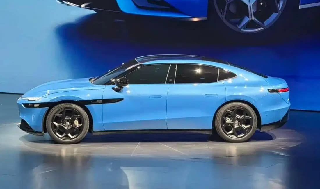 Η Volkswagen λανσάρει στην Κίνα αυτό που δεν δίνει στην Ευρώπη: Φόρτιση 5C, αυτονομία 755 χλμ. και τιμή... ID.Polo.