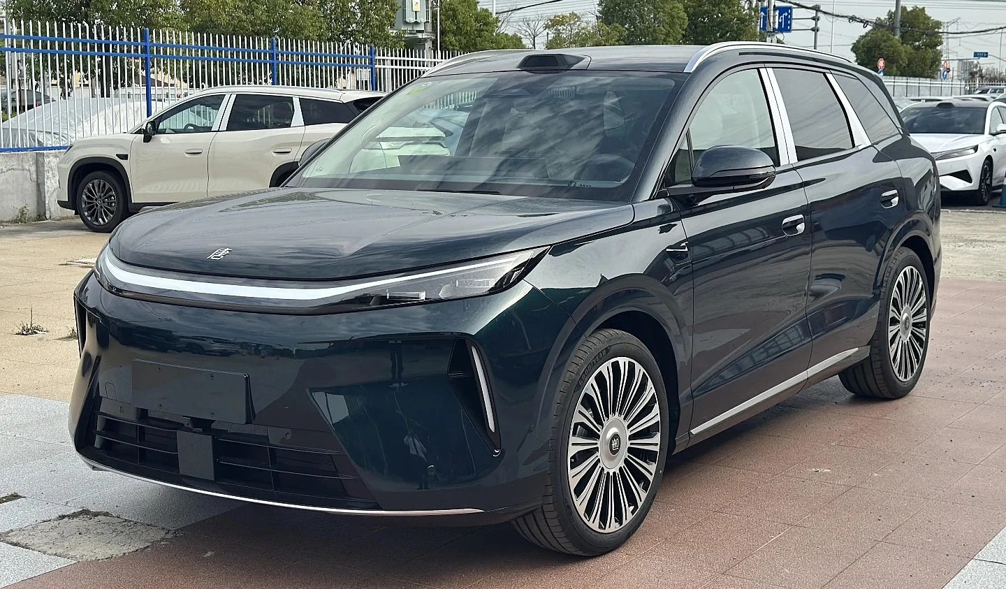 BYD Tang EV: Νέο ηλεκτρικό SUV με 691 PS, 850 χλμ. και φόρτιση σε 9'